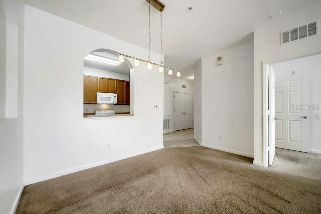 For Sale: $194,000 (3 beds, 2 baths, 1247 Square Feet)