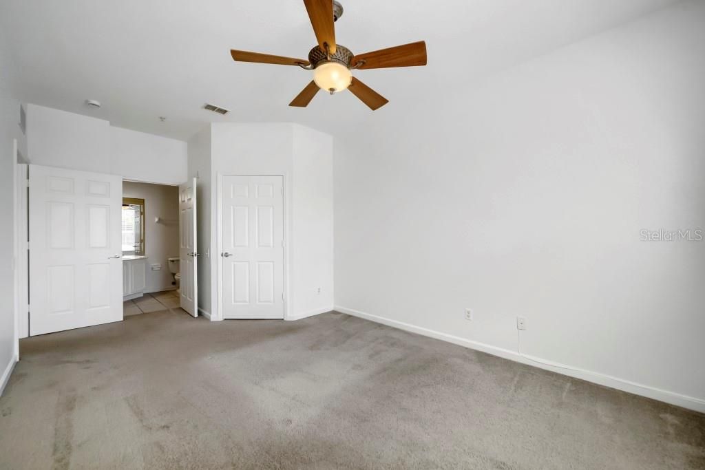 For Sale: $194,000 (3 beds, 2 baths, 1247 Square Feet)