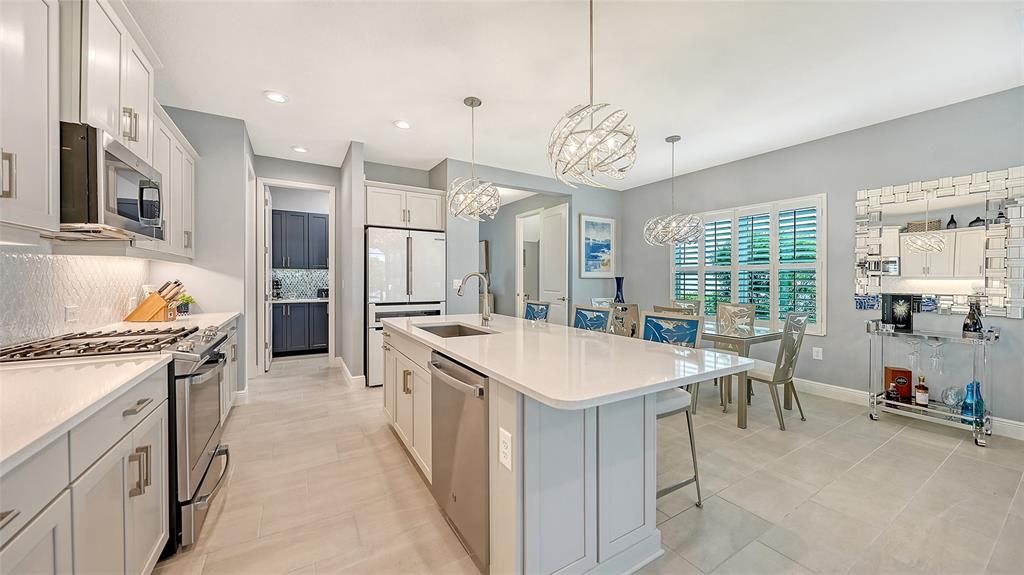 For Sale: $798,000 (4 beds, 2 baths, 2483 Square Feet)