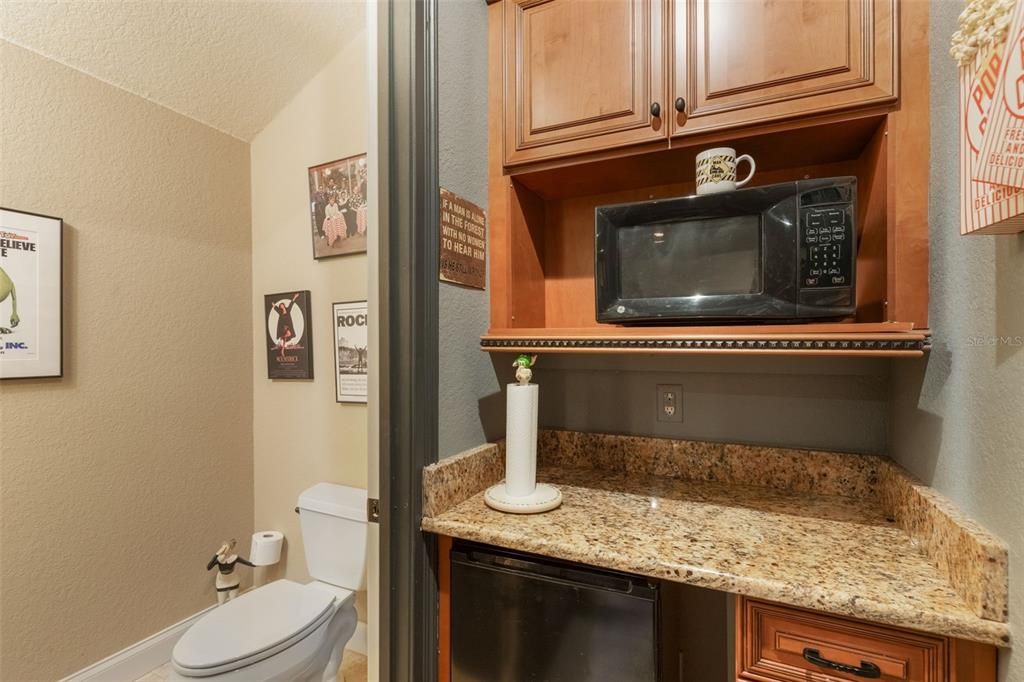 For Sale: $1,144,000 (5 beds, 4 baths, 4593 Square Feet)