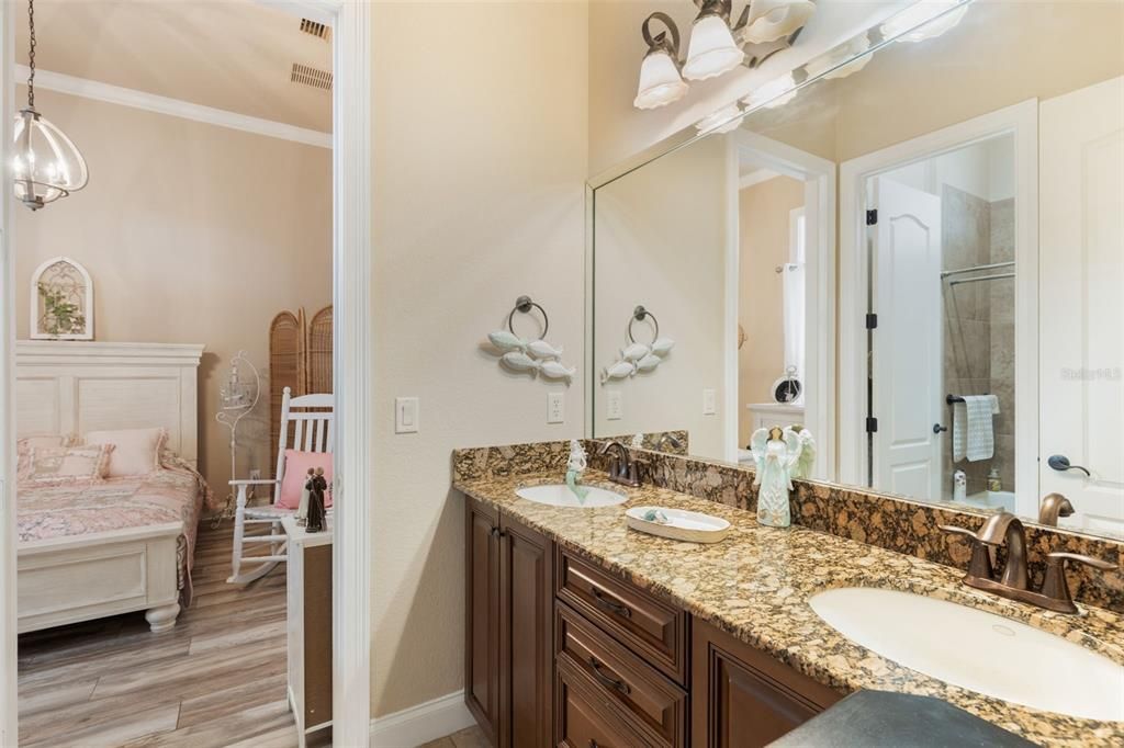 For Sale: $1,144,000 (5 beds, 4 baths, 4593 Square Feet)