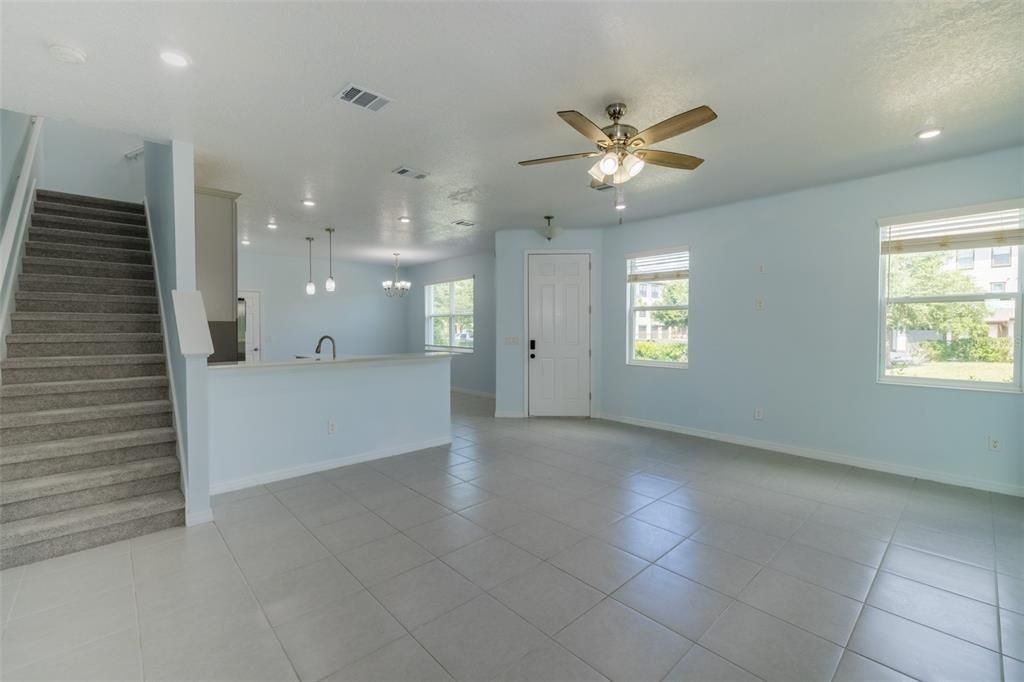 For Sale: $375,000 (4 beds, 2 baths, 1780 Square Feet)