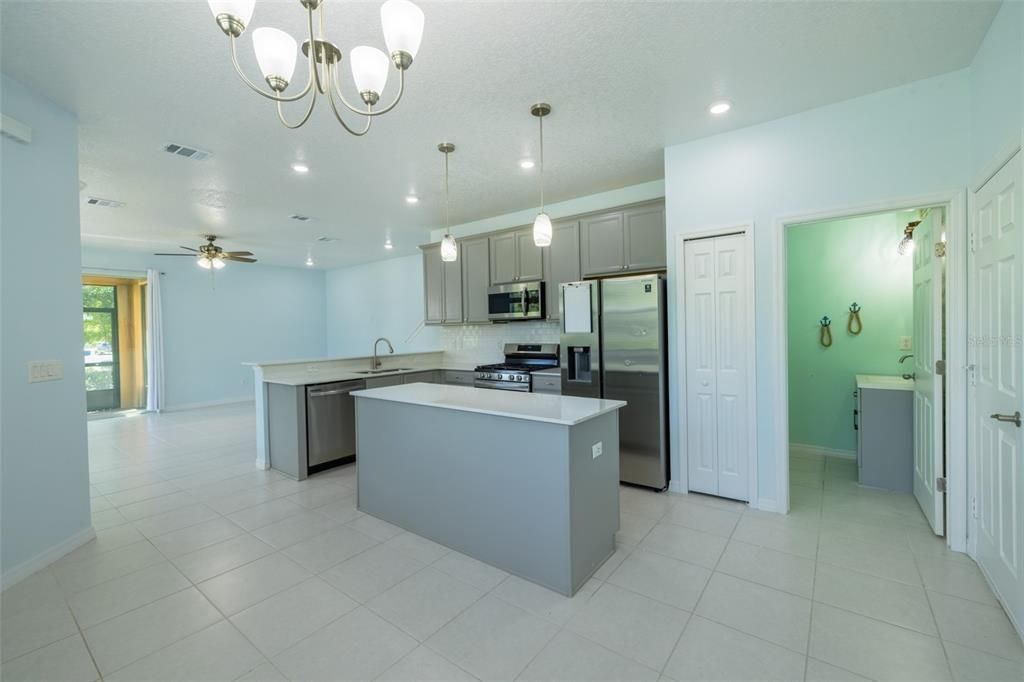For Sale: $375,000 (4 beds, 2 baths, 1780 Square Feet)