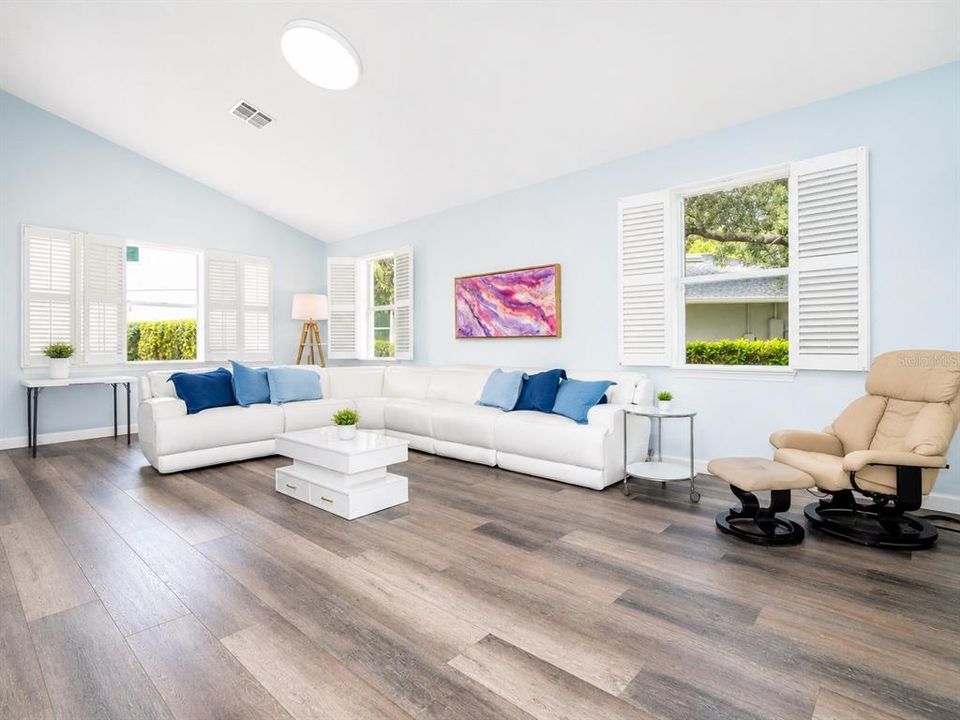 For Sale: $1,320,000 (5 beds, 3 baths, 3837 Square Feet)