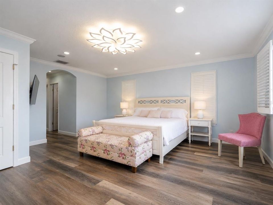 For Sale: $1,320,000 (5 beds, 3 baths, 3837 Square Feet)
