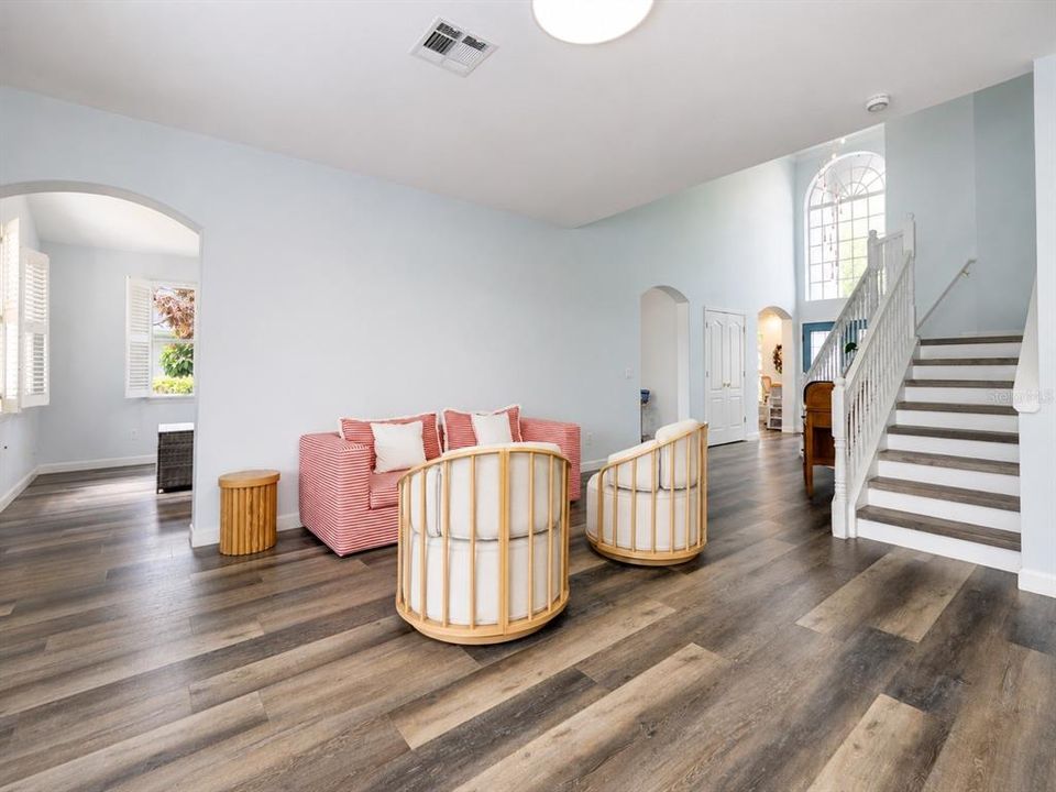 For Sale: $1,320,000 (5 beds, 3 baths, 3837 Square Feet)