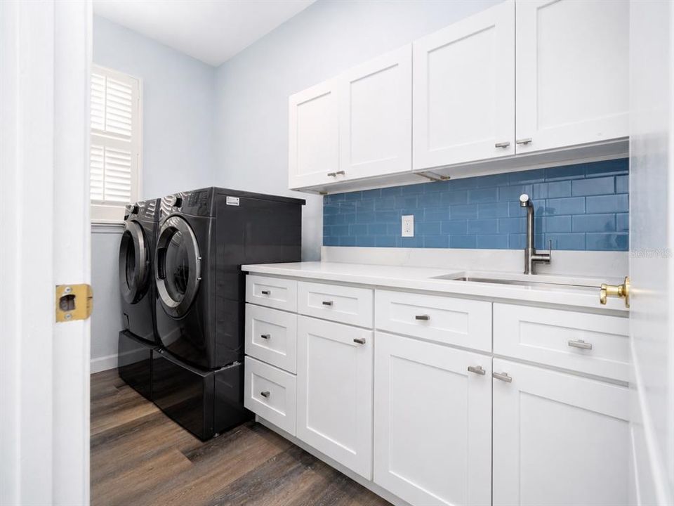 For Sale: $1,320,000 (5 beds, 3 baths, 3837 Square Feet)