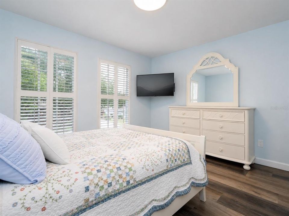 For Sale: $1,320,000 (5 beds, 3 baths, 3837 Square Feet)