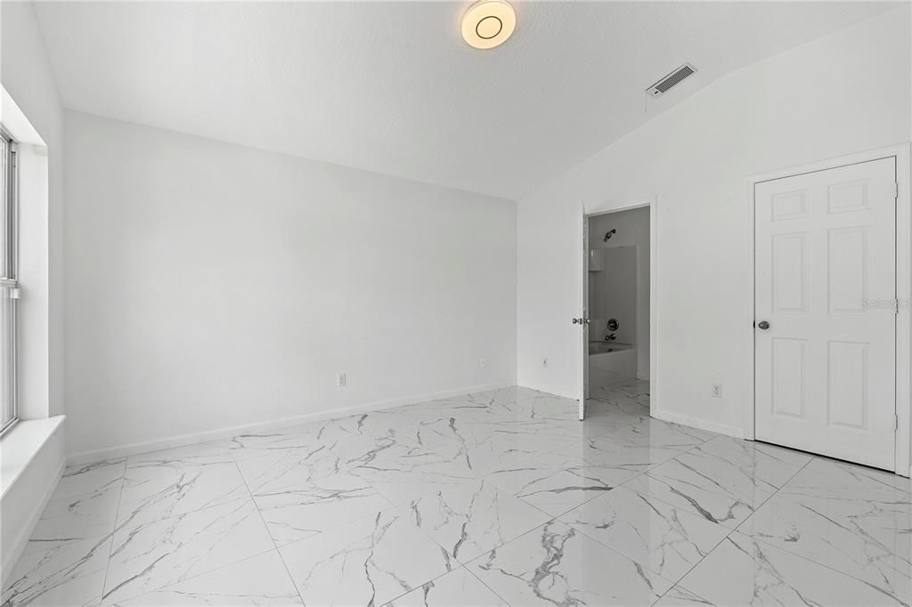 For Sale: $415,000 (4 beds, 2 baths, 1604 Square Feet)