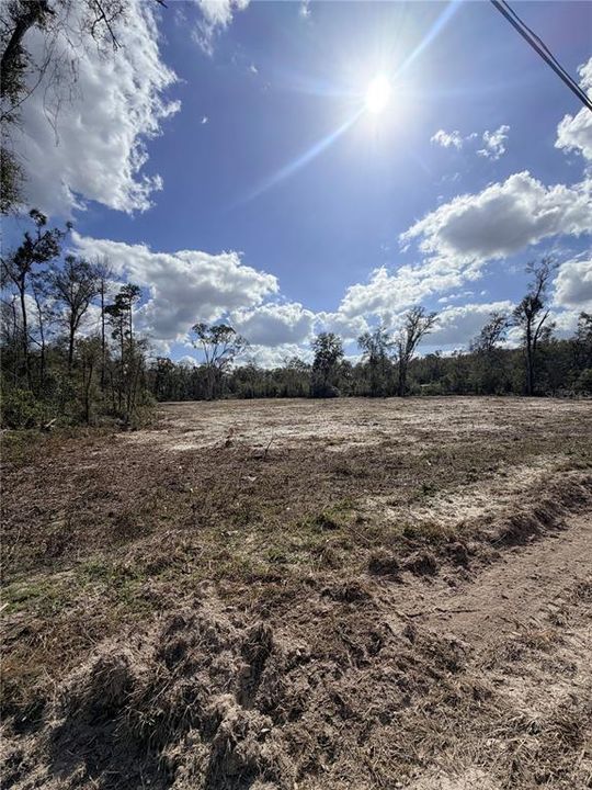 En Venta: $65,000 (3.15 acres)