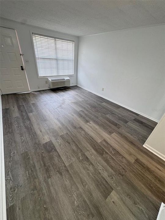 For Rent: $849 (0 beds, 1 baths, 288 Square Feet)