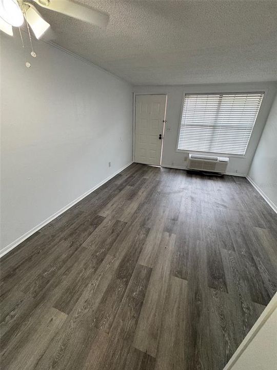 For Rent: $849 (0 beds, 1 baths, 288 Square Feet)