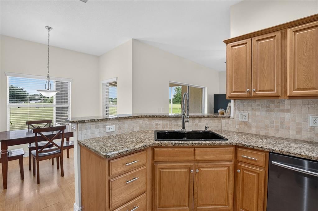 For Sale: $975,000 (3 beds, 2 baths, 1796 Square Feet)