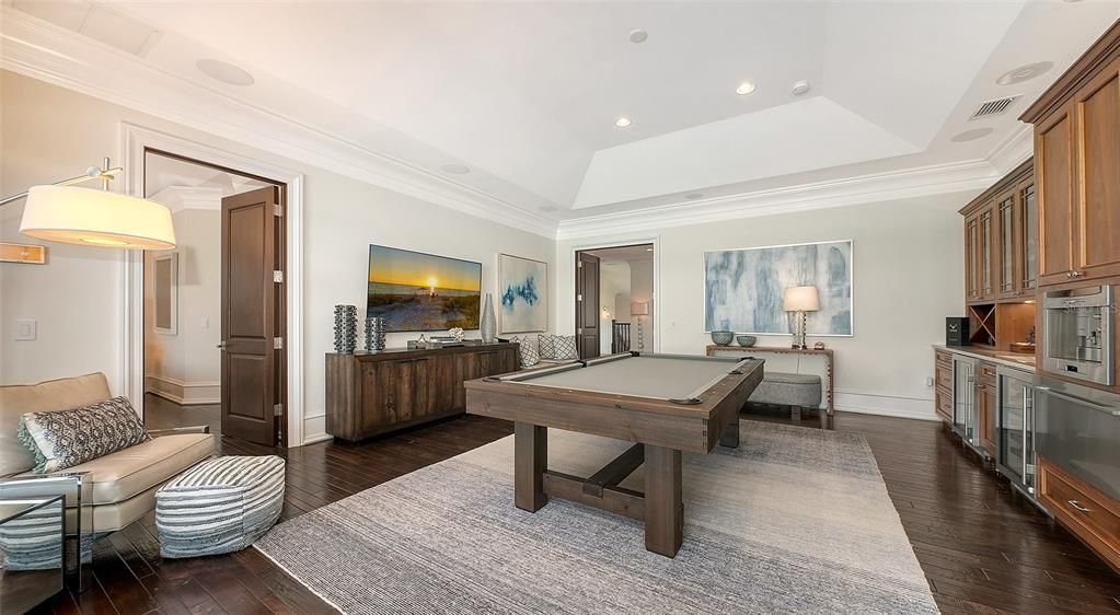 For Sale: $11,900,000 (5 beds, 6 baths, 5759 Square Feet)