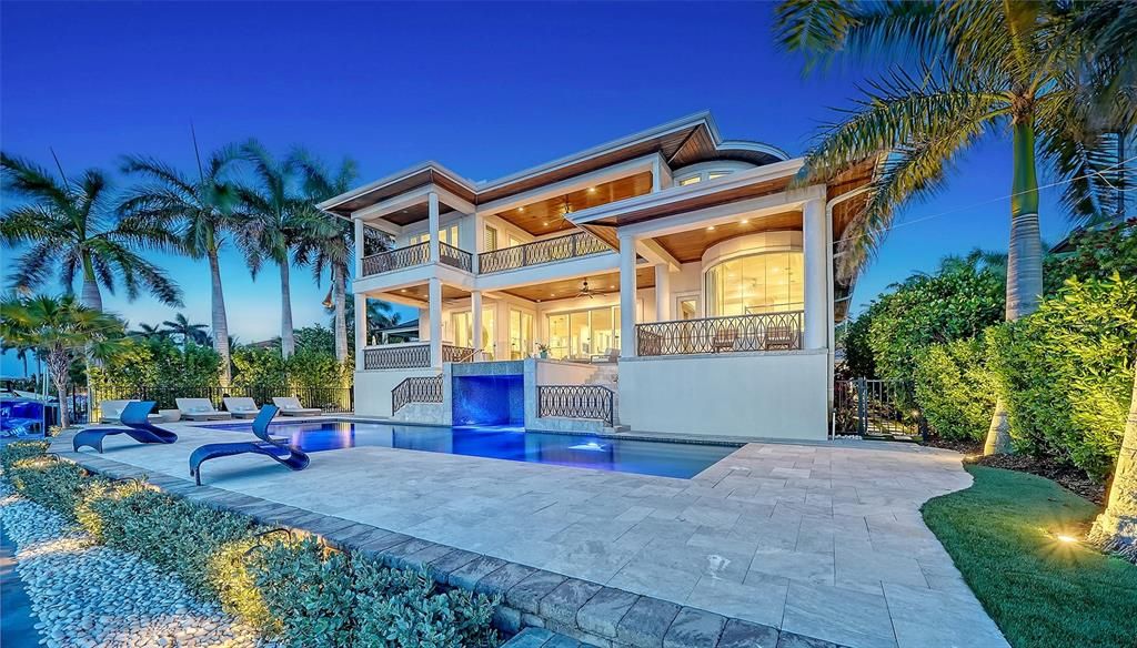 For Sale: $11,900,000 (5 beds, 6 baths, 5759 Square Feet)