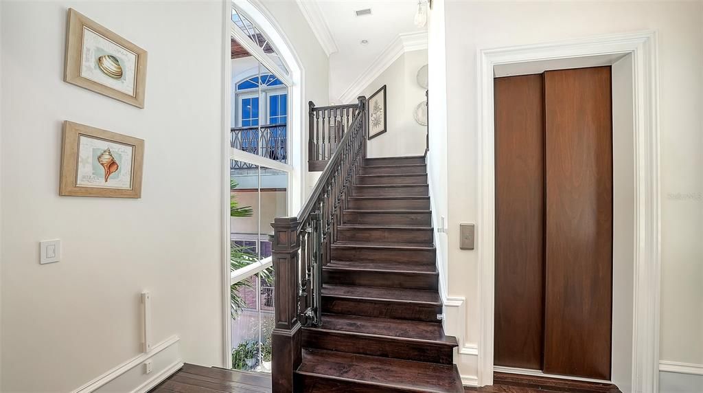 For Sale: $11,900,000 (5 beds, 6 baths, 5759 Square Feet)