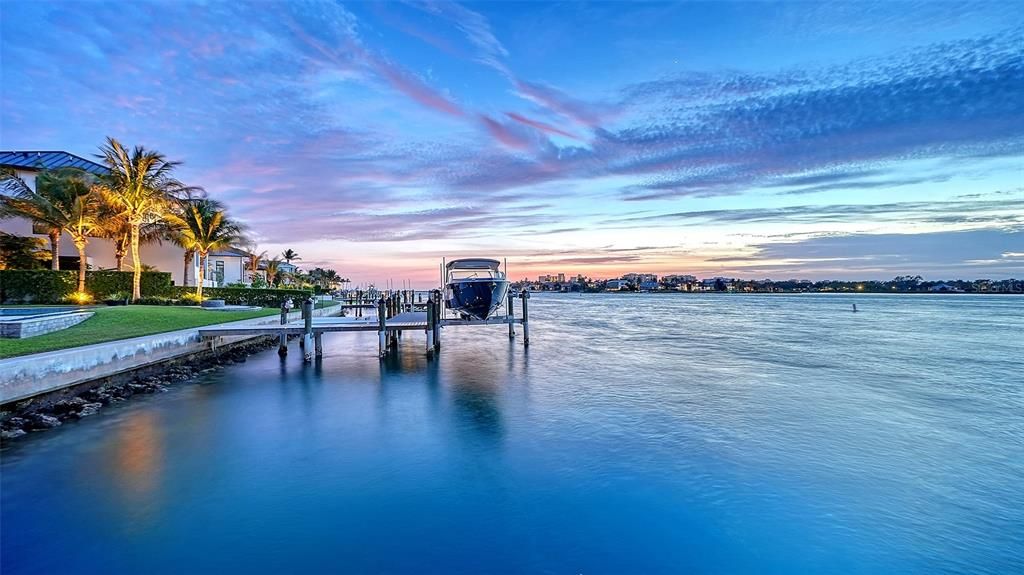 For Sale: $11,900,000 (5 beds, 6 baths, 5759 Square Feet)