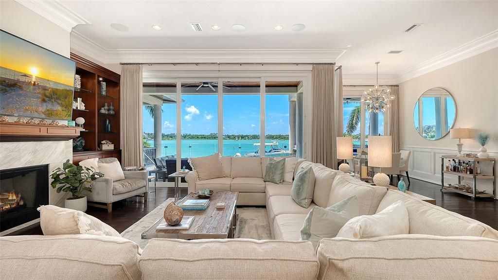 For Sale: $11,900,000 (5 beds, 6 baths, 5759 Square Feet)