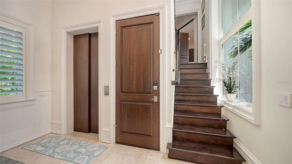 For Sale: $11,900,000 (5 beds, 6 baths, 5759 Square Feet)