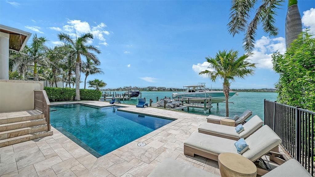 For Sale: $11,900,000 (5 beds, 6 baths, 5759 Square Feet)
