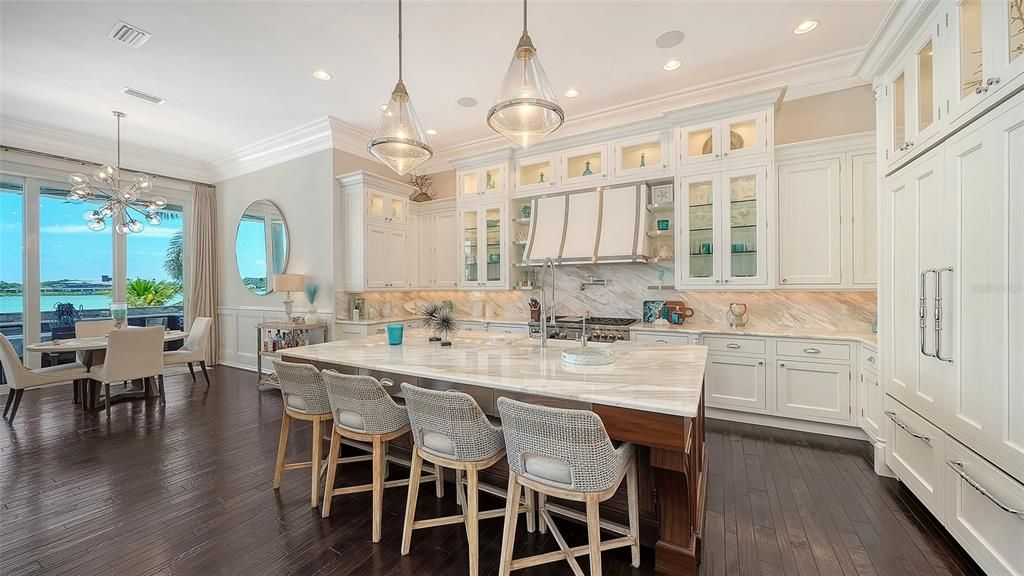 For Sale: $11,900,000 (5 beds, 6 baths, 5759 Square Feet)
