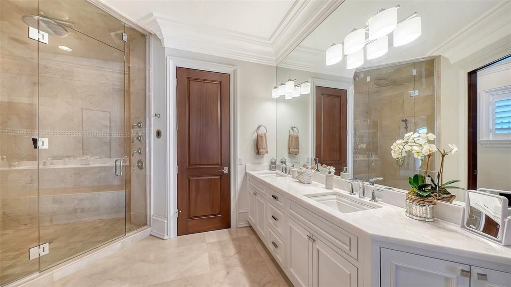 For Sale: $11,900,000 (5 beds, 6 baths, 5759 Square Feet)
