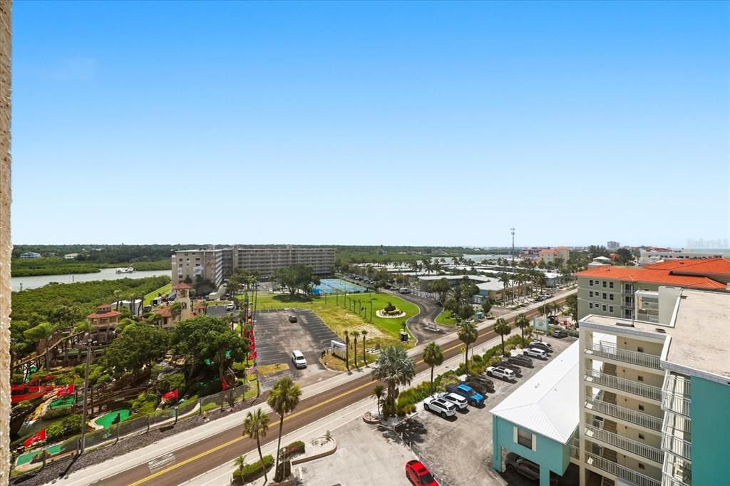 For Sale: $509,000 (1 beds, 1 baths, 715 Square Feet)