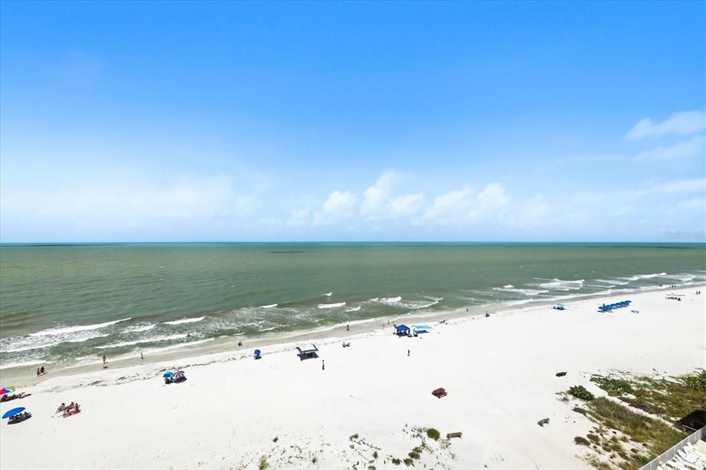 For Sale: $509,000 (1 beds, 1 baths, 715 Square Feet)