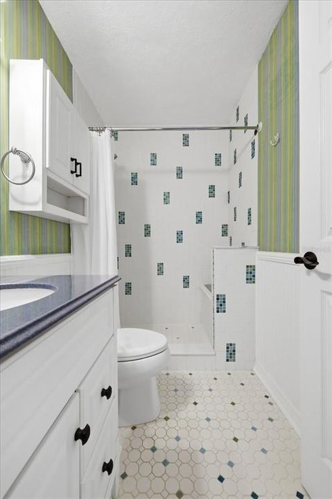 For Sale: $509,000 (1 beds, 1 baths, 715 Square Feet)