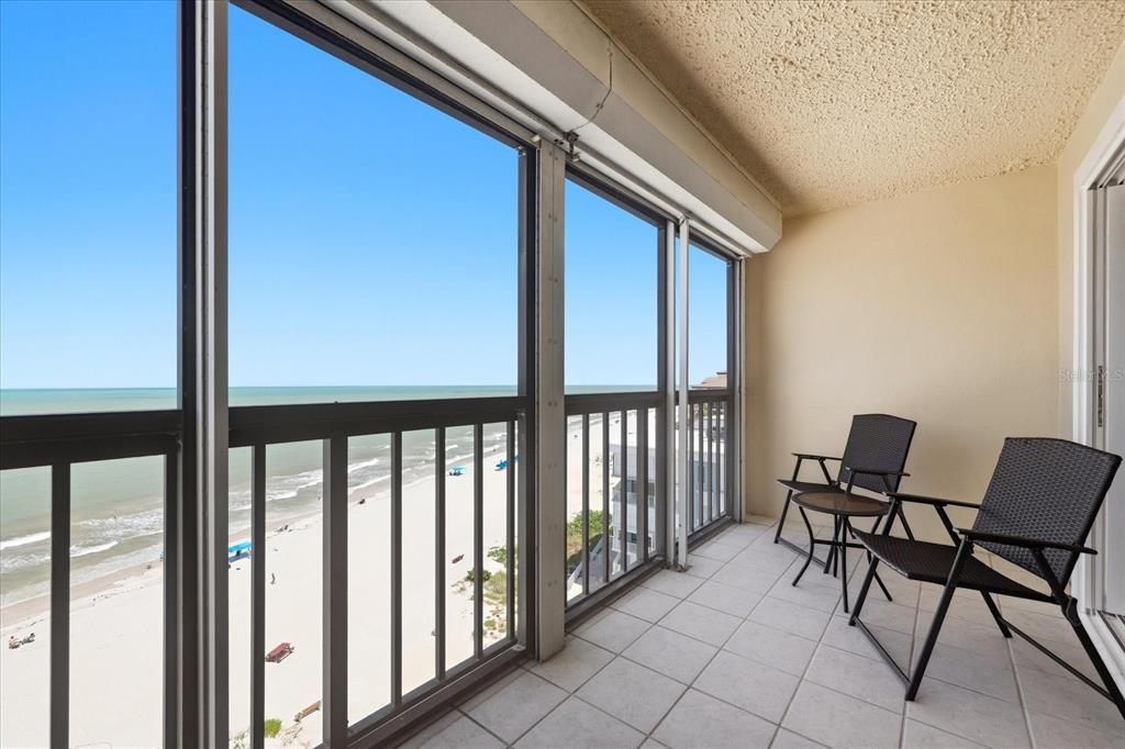 For Sale: $509,000 (1 beds, 1 baths, 715 Square Feet)