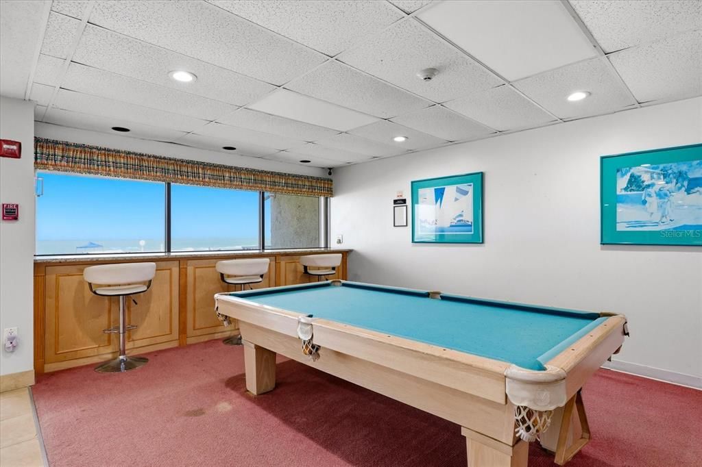 For Sale: $509,000 (1 beds, 1 baths, 715 Square Feet)