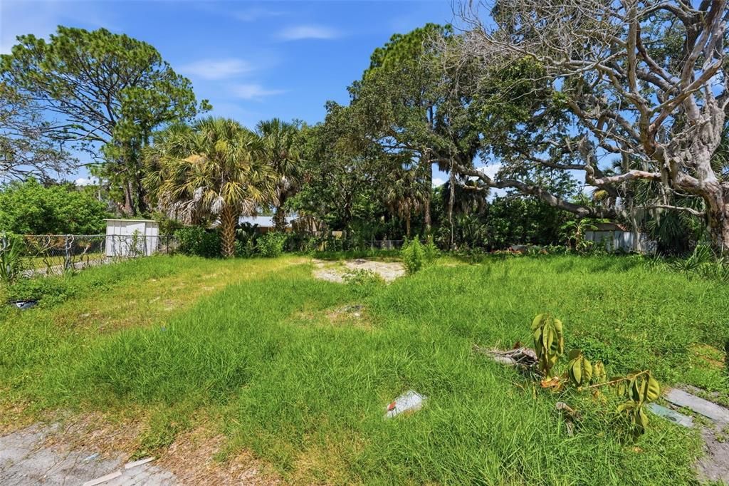 For Sale: $35,000 (0.14 acres)