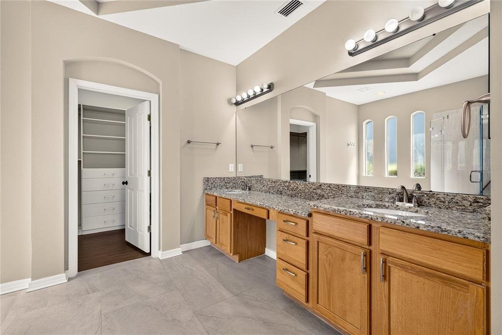 For Sale: $899,000 (5 beds, 3 baths, 3438 Square Feet)