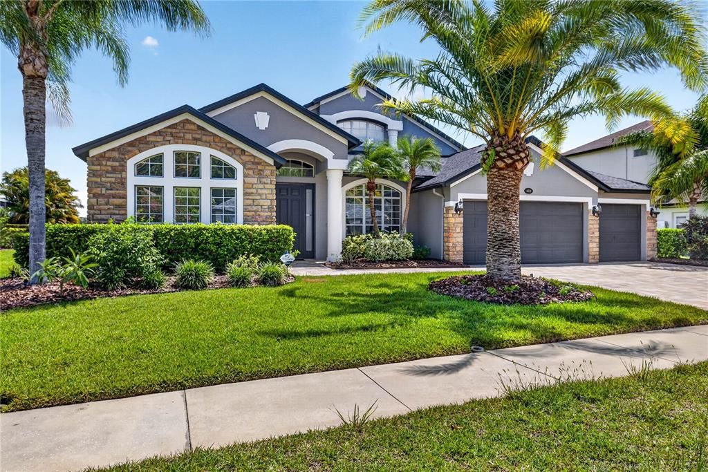For Sale: $899,000 (5 beds, 3 baths, 3438 Square Feet)