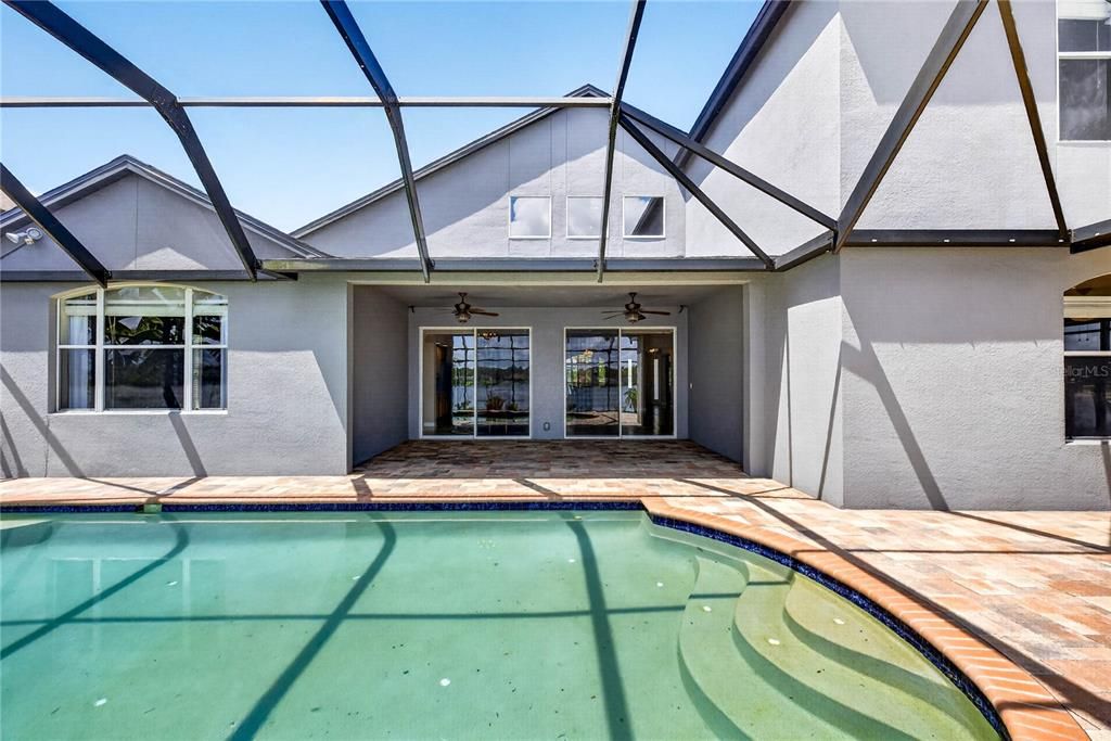 For Sale: $899,000 (5 beds, 3 baths, 3438 Square Feet)