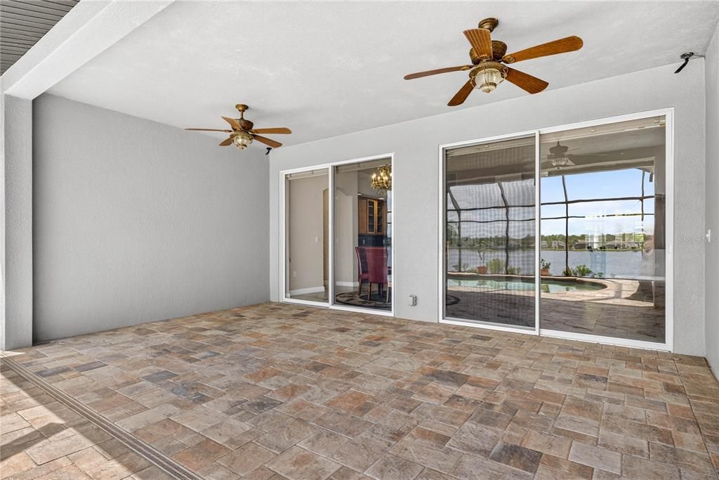 For Sale: $899,000 (5 beds, 3 baths, 3438 Square Feet)