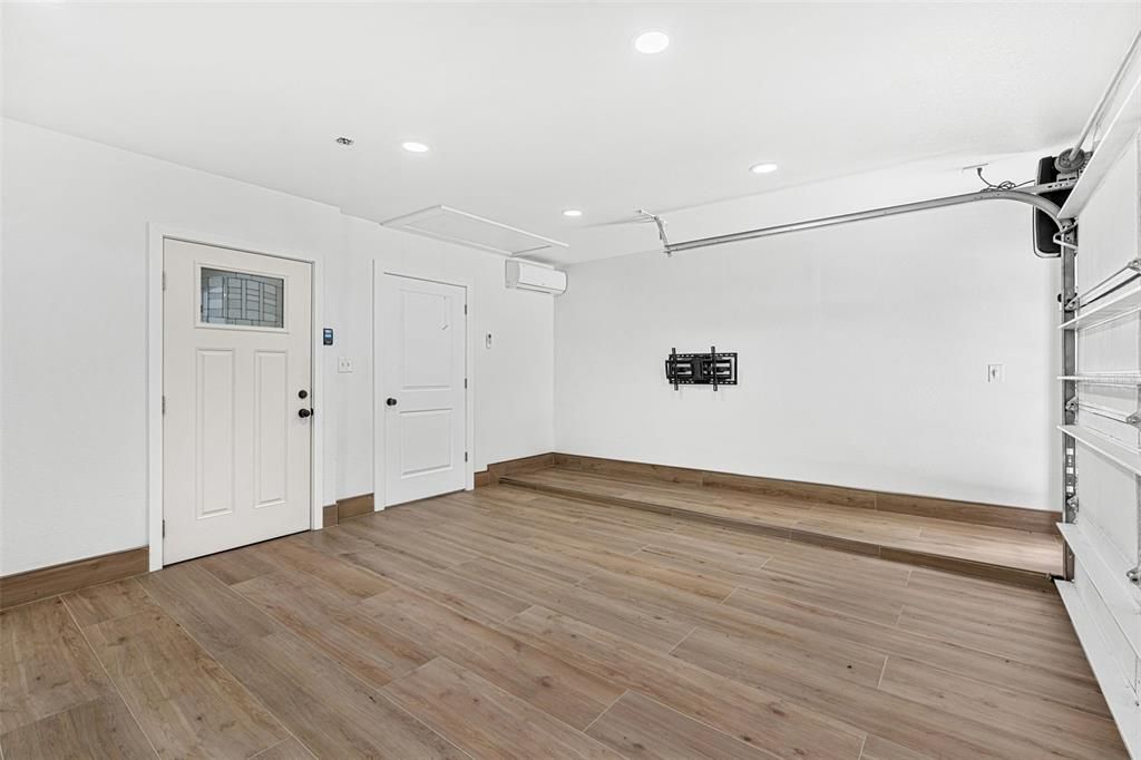 En Venta: $639,900 (4 camas, 2 baños, 2320 Pies cuadrados)
