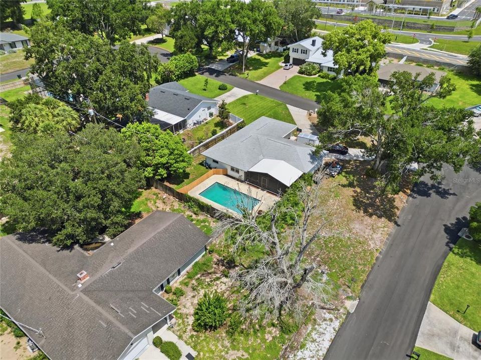 For Sale: $349,999 (3 beds, 2 baths, 1752 Square Feet)
