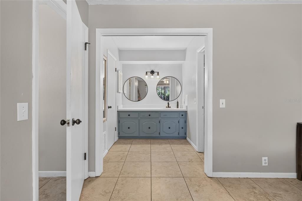 For Sale: $349,999 (3 beds, 2 baths, 1752 Square Feet)