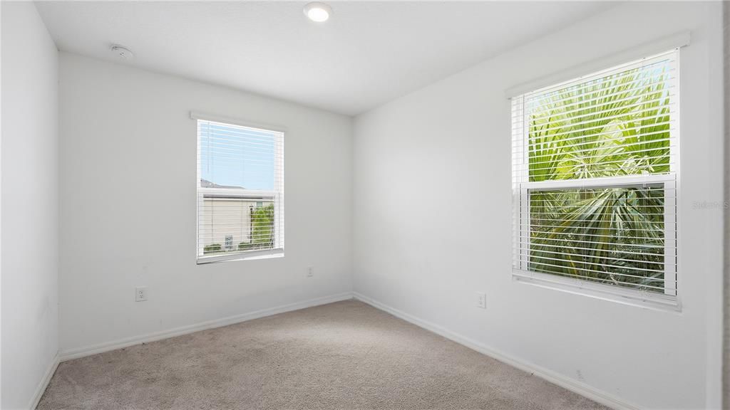 For Sale: $265,000 (3 beds, 2 baths, 1550 Square Feet)