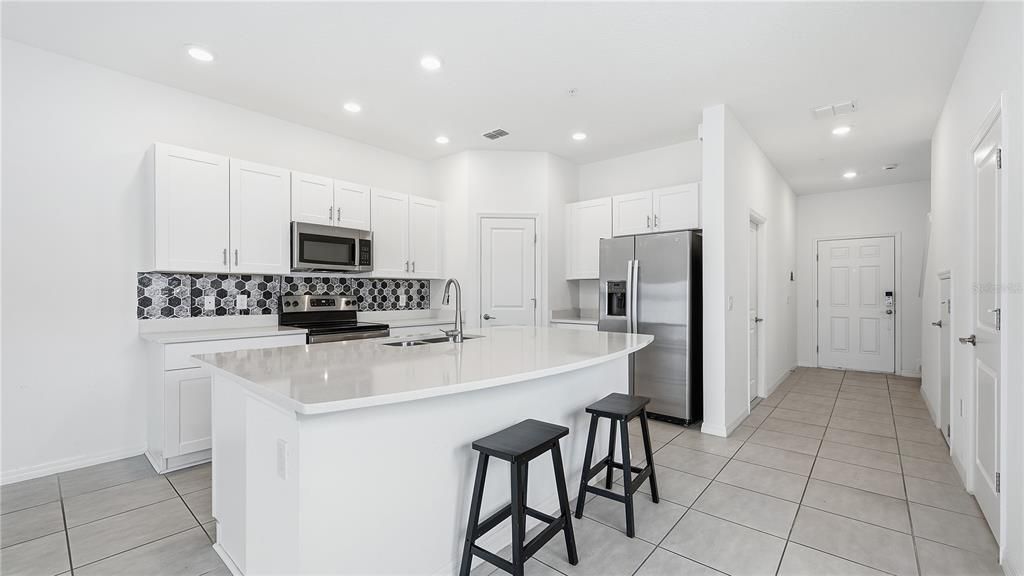For Sale: $265,000 (3 beds, 2 baths, 1550 Square Feet)