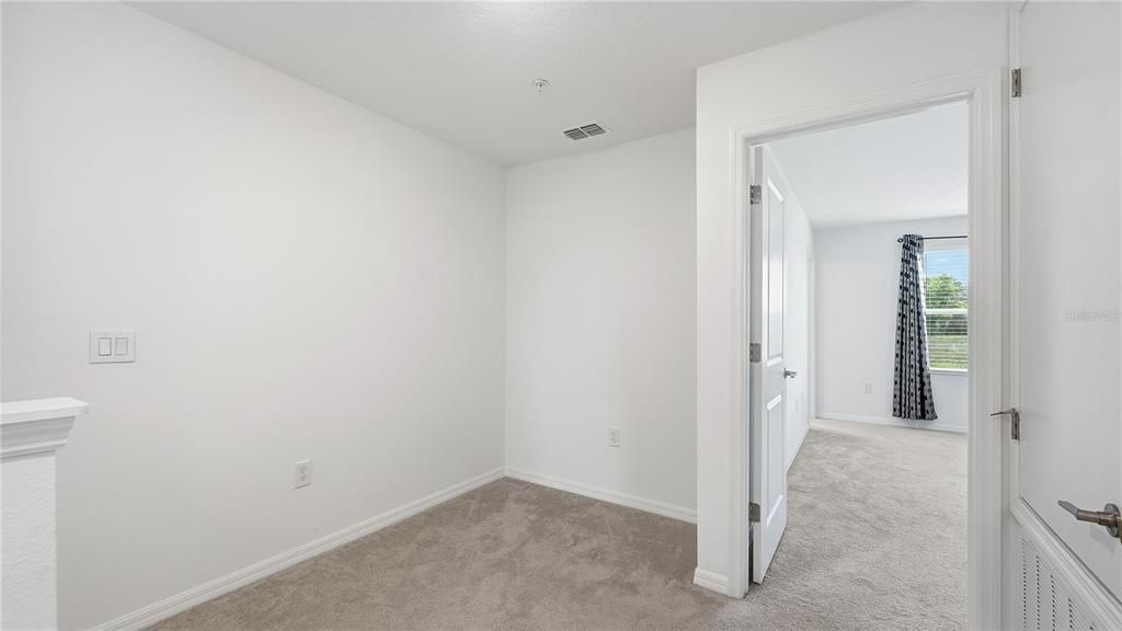 For Sale: $265,000 (3 beds, 2 baths, 1550 Square Feet)