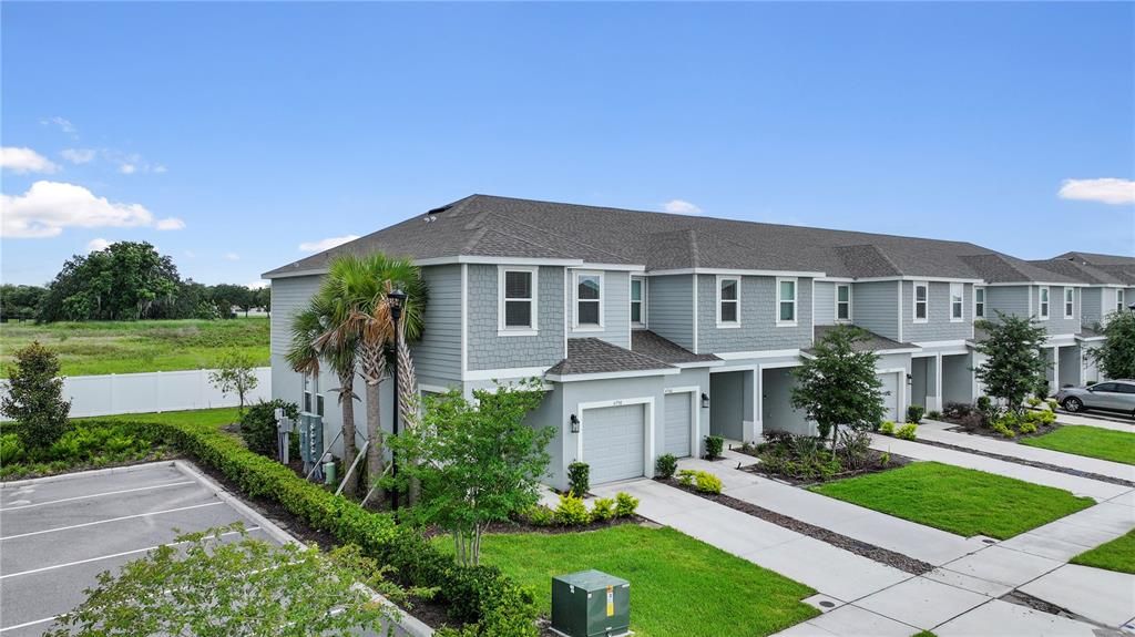 For Sale: $265,000 (3 beds, 2 baths, 1550 Square Feet)