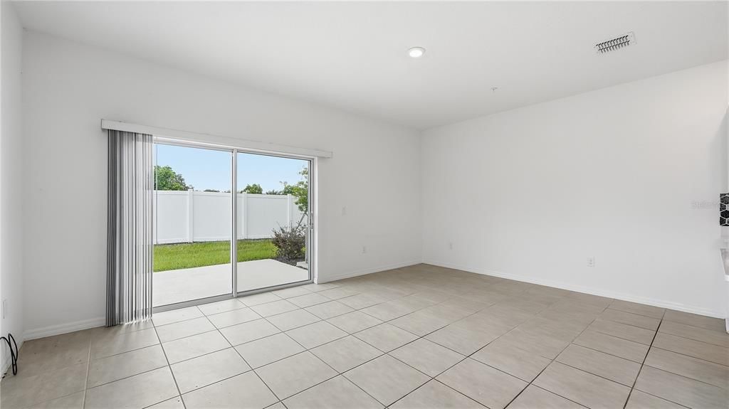 For Sale: $265,000 (3 beds, 2 baths, 1550 Square Feet)