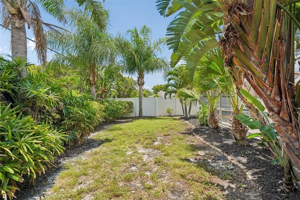 En Venta: $999,900 (4 camas, 3 baños, 2776 Pies cuadrados)