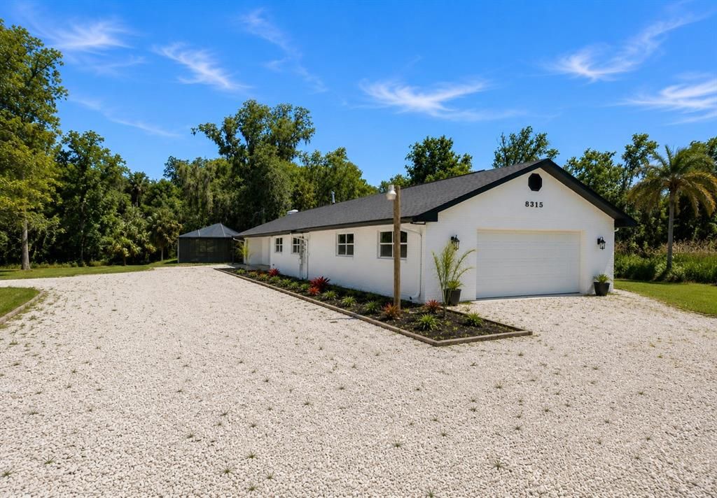 : $650,000 (3 beds, 3 baths, 2407 Square Feet)