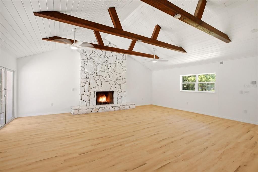 : $650,000 (3 beds, 3 baths, 2407 Square Feet)