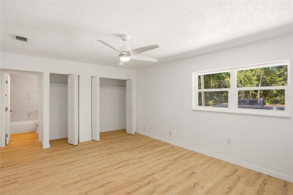: $650,000 (3 beds, 3 baths, 2407 Square Feet)