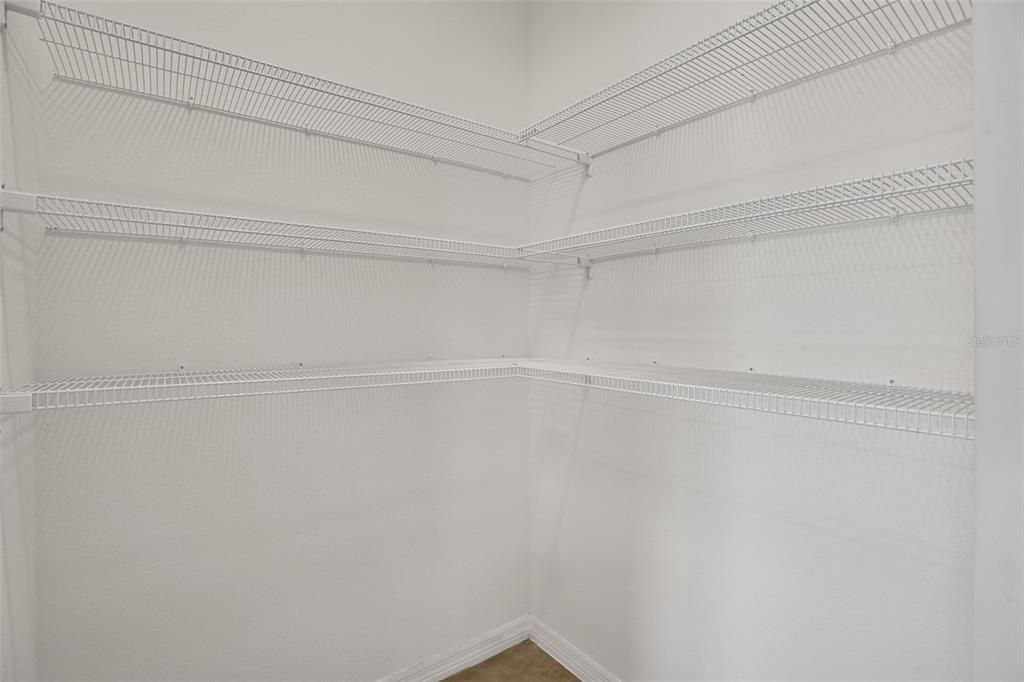 В аренду: $3,200 (5 спален, 3 ванн, 2674 Квадратных фут)