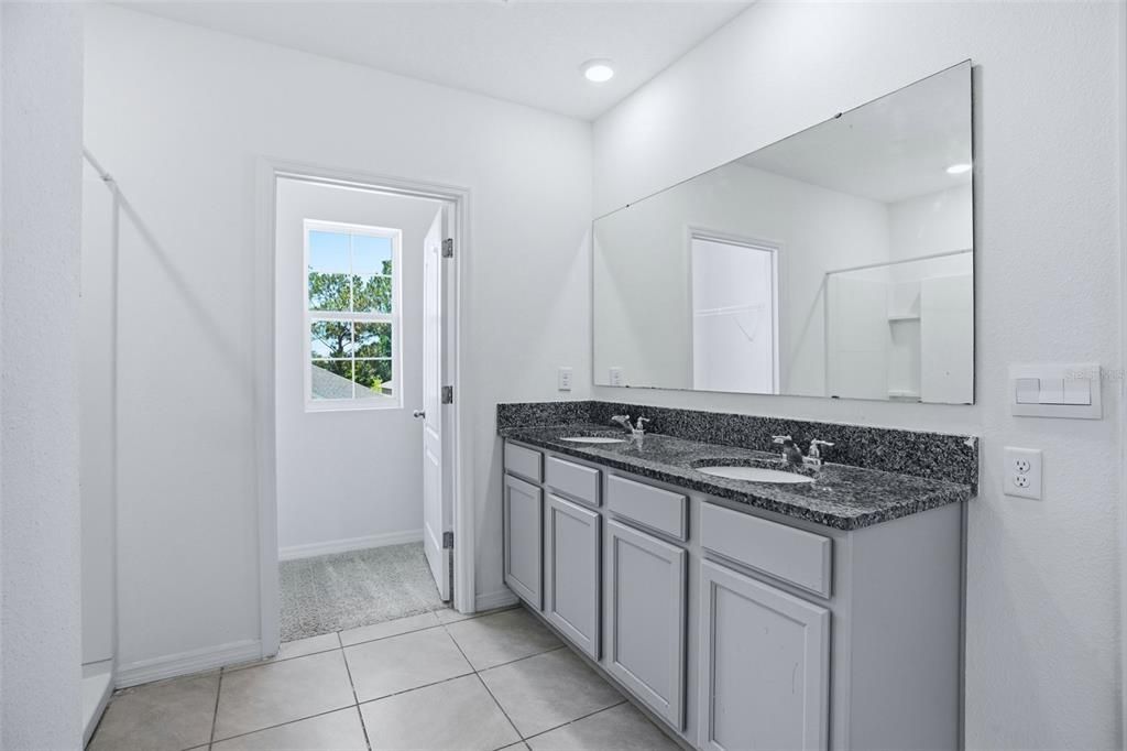 В аренду: $3,200 (5 спален, 3 ванн, 2674 Квадратных фут)